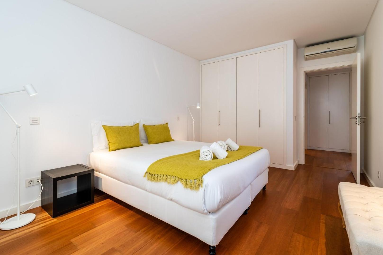 Guestready - Alges Apt With Stunning Rooftop Pool Algés Exterior foto
