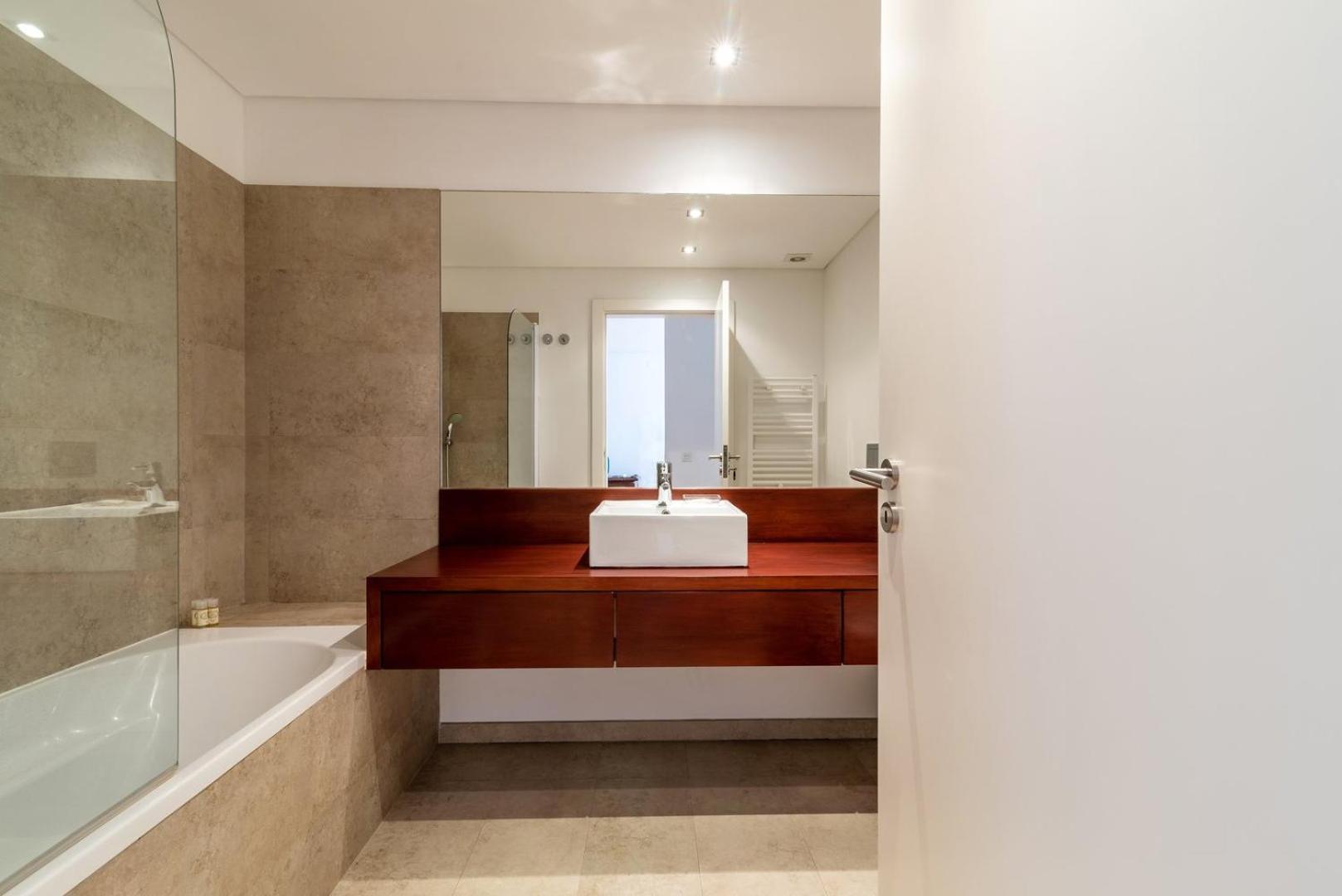 Guestready - Alges Apt With Stunning Rooftop Pool Algés Exterior foto