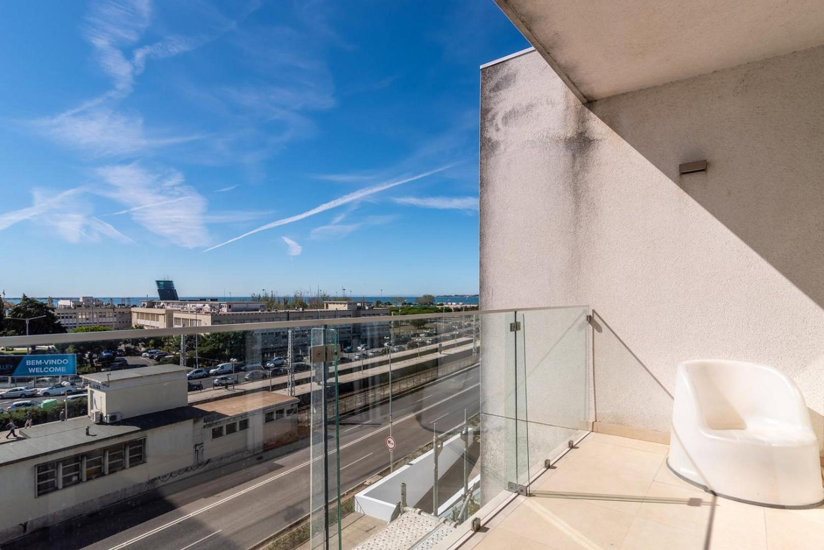 Guestready - Alges Apt With Stunning Rooftop Pool Algés Exterior foto